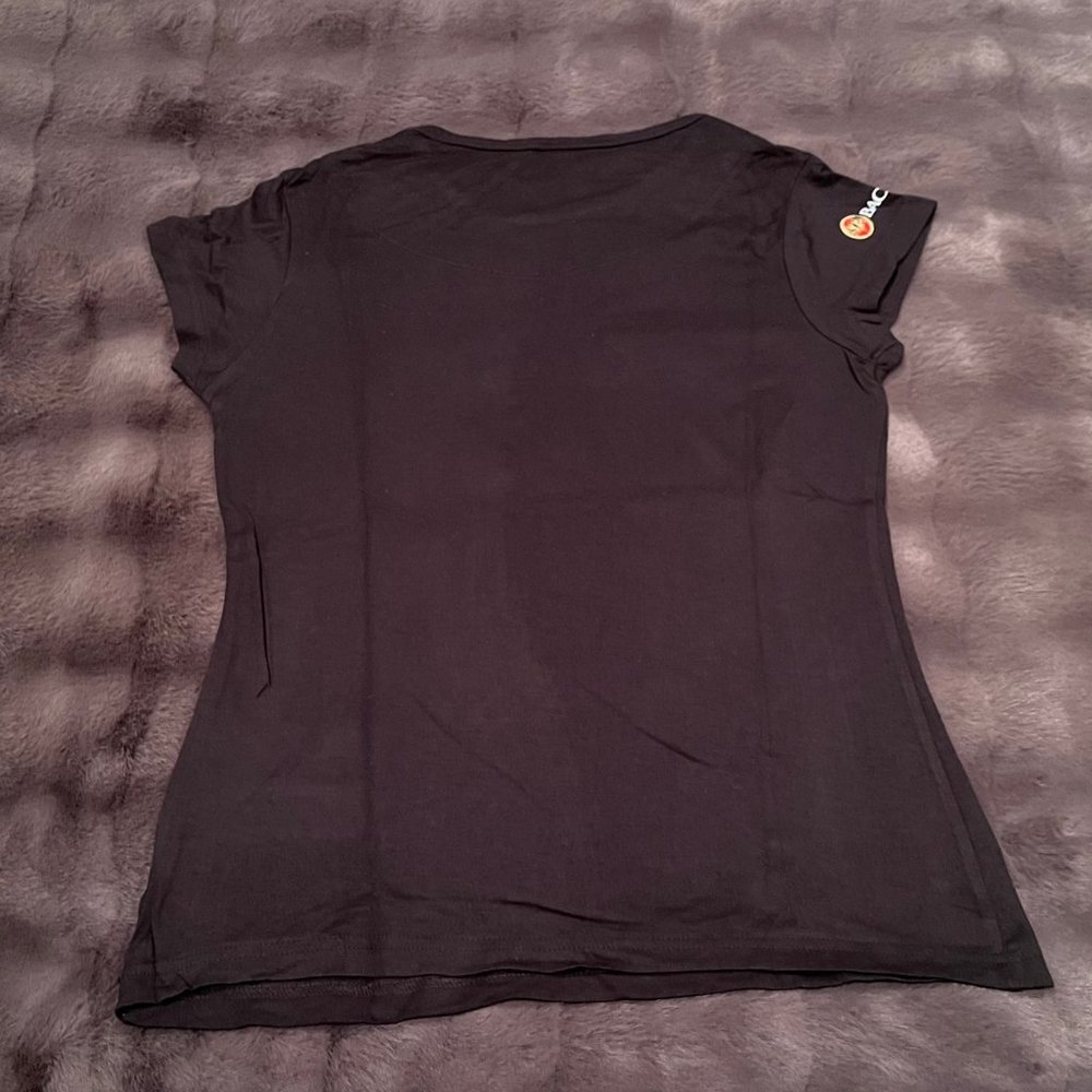 Bacardi Gold Short Sleeve T-Shirt - Bat (Medium) - NWOT - Picture 4 of 5